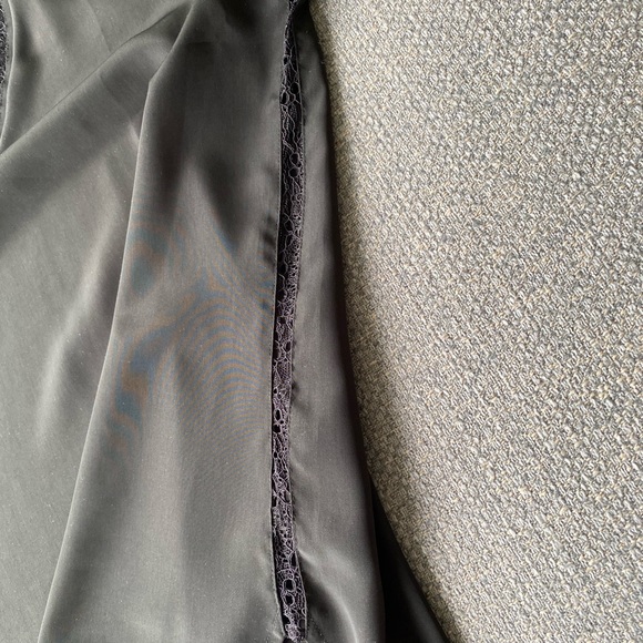 COMPTOIR DES COTONNIERS Black V-neck with Lace - Picture 3 of 5